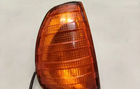 Mercedes-Benz W123 Front indicator light 