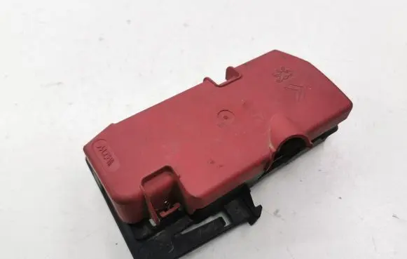 Citroen C5 Battery relay fuse 9662335380