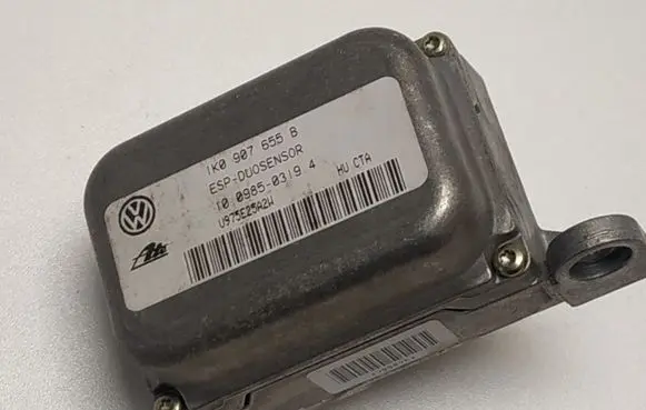 Volkswagen Touran I ESP acceleration yaw rate sensor 1K0907655B