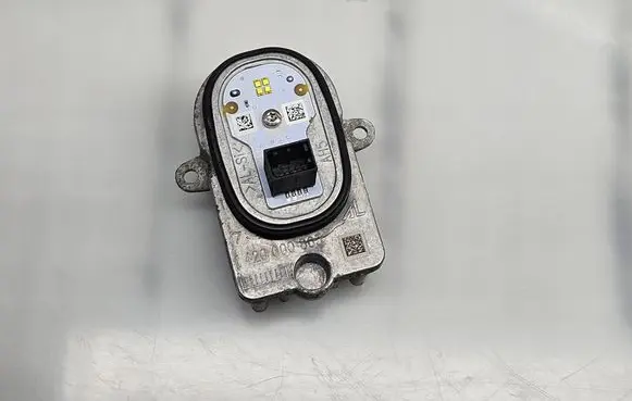Volkswagen Tiguan LED ballast control module 1420000863