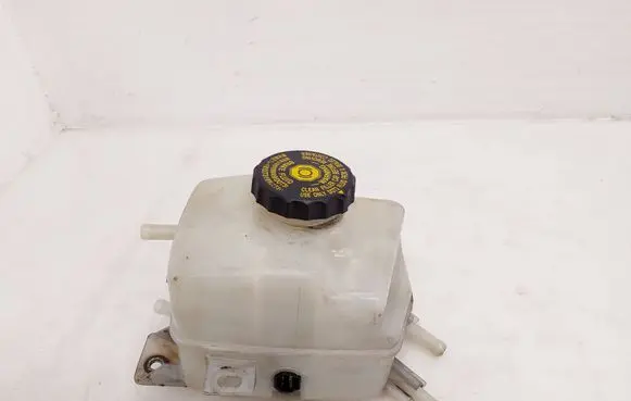 Lexus RX III Brake fluid reservoir 240400