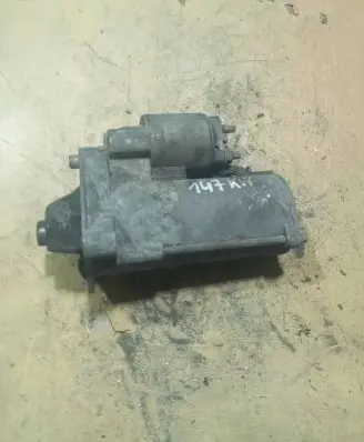 Volvo V50 Starter motor 8697650