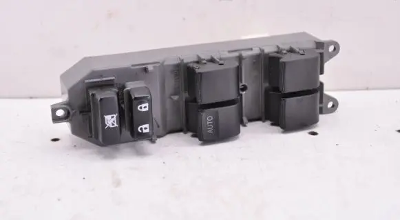 Toyota Verso-S Electric window control switch LHD