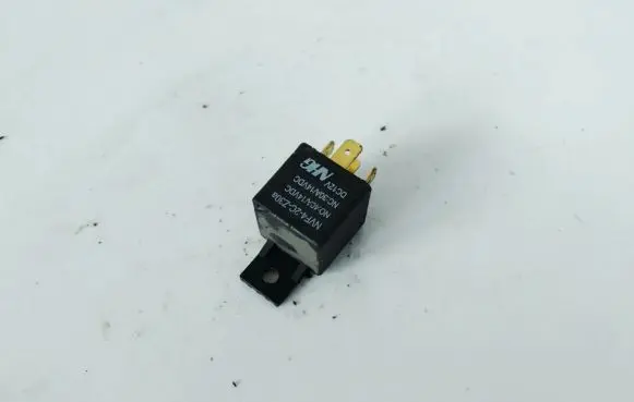 Opel Zafira A Other relay nvf42cz30a nvf4-2c-z30a