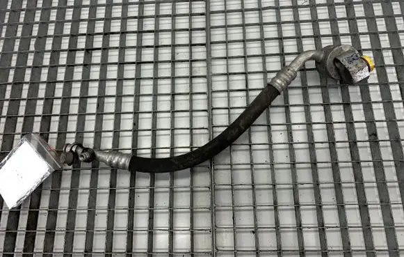 Mercedes-Benz GLK (X204) Air conditioning (A/C) pipe/hose A2048306915