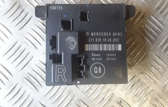 Mercedes-Benz E W211 Door control unit/module 2118201626