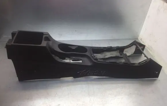 Hyundai i30 Center console