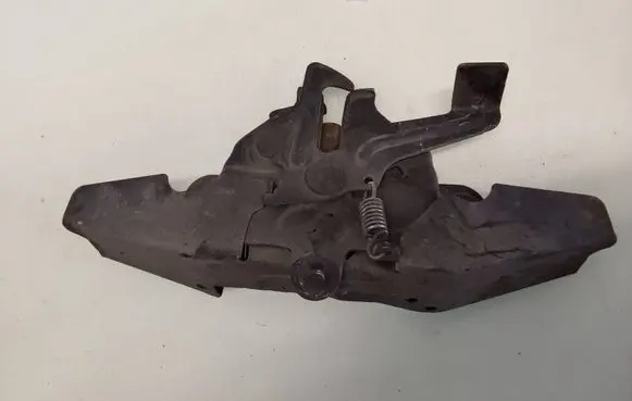 Audi A4 S4 B6 8E 8H Engine bonnet/hood lock/catch