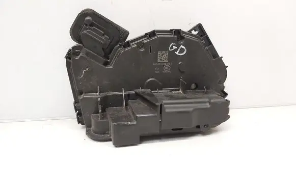 Volkswagen T-Roc Rear door lock 5TA839016E