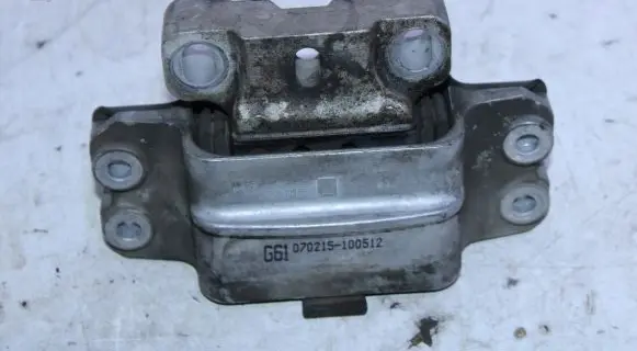 Audi A3 S3 8P Engine mount bracket 3C0199555