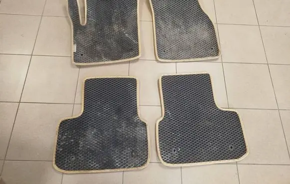Land Rover Discovery Sport Car floor mat set 