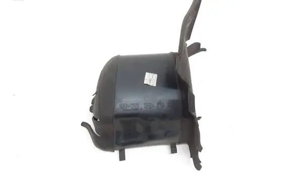 Volvo XC60 Intercooler air channel guide 31294171