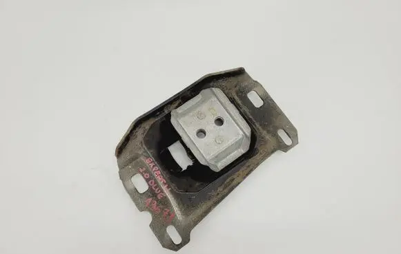 Peugeot Expert Gearbox mounting bracket 9821257480