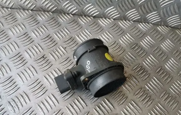 Audi A4 S4 B5 8D Mass air flow meter 0280218063 06A906461L 06A906461LX