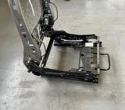 Land Rover Defender Seat frame 005282959 16453480 L002508904NC