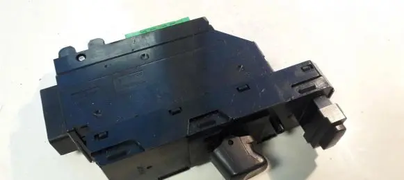 Volvo V70 Electric window control switch 30658147
