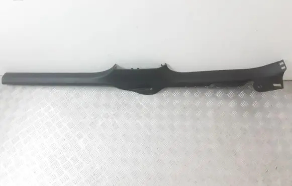 Volkswagen PASSAT B7 USA Front sill trim cover 561853372C