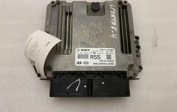 KIA Sportage Engine control unit/module 391152FGG5