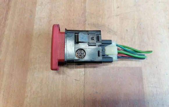 Land Rover Freelander Hazard light switch 01638 YUG102220 1H5Z13A350AA