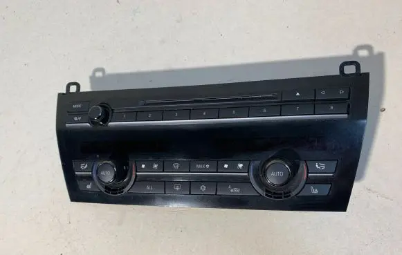 BMW 7 F01 F02 F03 F04 Climate control unit 9241232