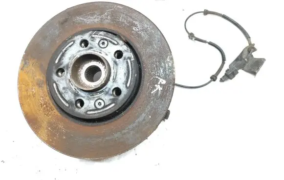 Renault Trafic III (X82) Front wheel hub