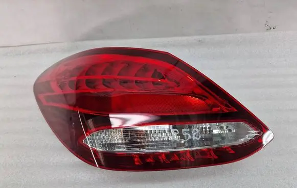 Mercedes-Benz C W205 Rear/tail lights A2059061157