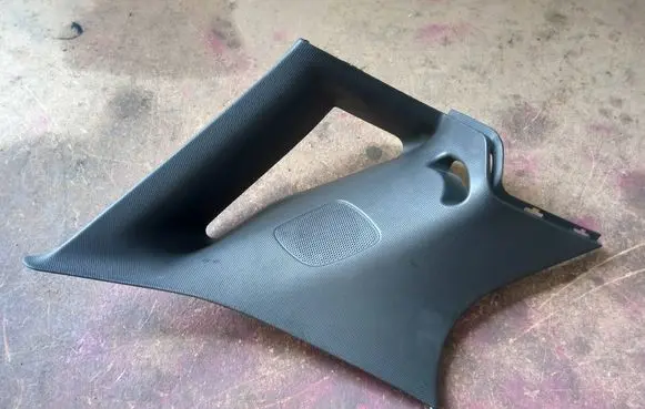 Audi A1 (C) pillar trim 8X4867287