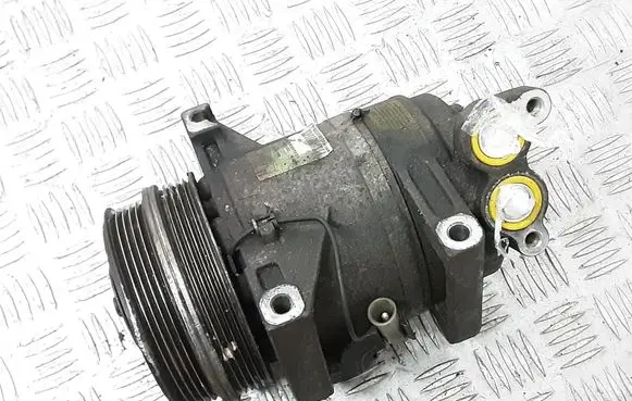 Volvo C30 Air conditioning (A/C) compressor (pump) 31308257