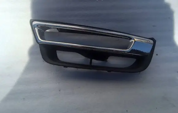 Honda CR-V Front bumper corner part panel trim 71157TNYG0