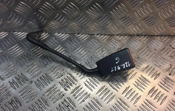 Mercedes-Benz S W126 Rear seatbelt buckle 1268603396 A1268603396