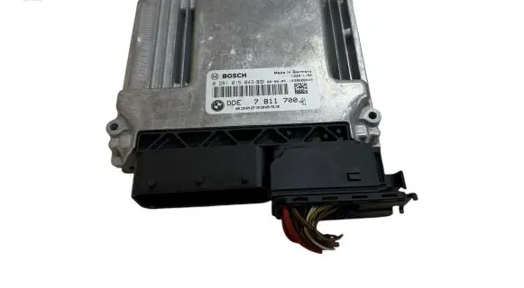 BMW 5 E60 E61 Engine control unit/module 781170001 0281015043 030239033