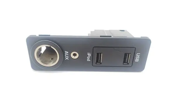 Land Rover Evoque I AUX in-socket connector A2C5336865900 AW9319C166AA T1210278389