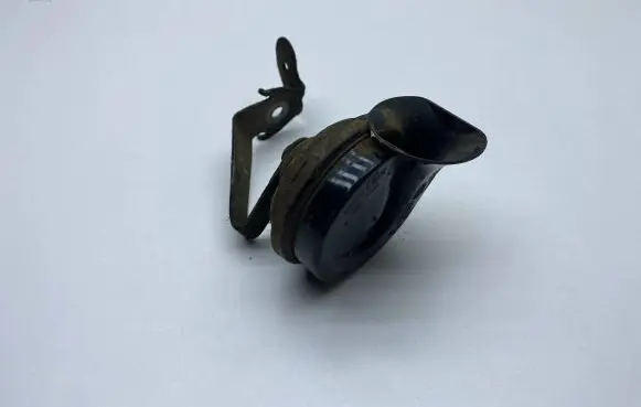 Volkswagen PASSAT CC Horn signal 000209