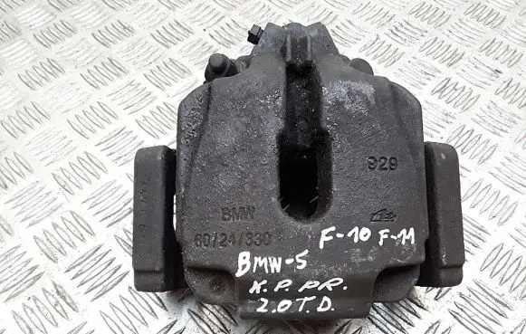 BMW 5 F10 F11 Front brake caliper 6024330
