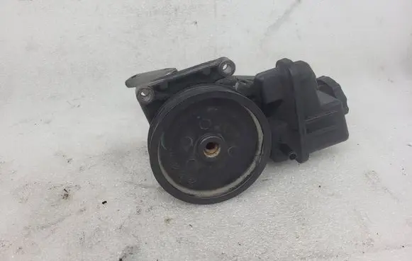 Mercedes-Benz E W212 Power steering pump 7691332150