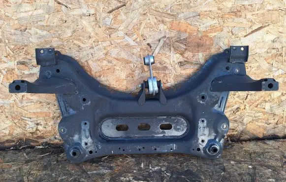 Nissan Qashqai Front subframe