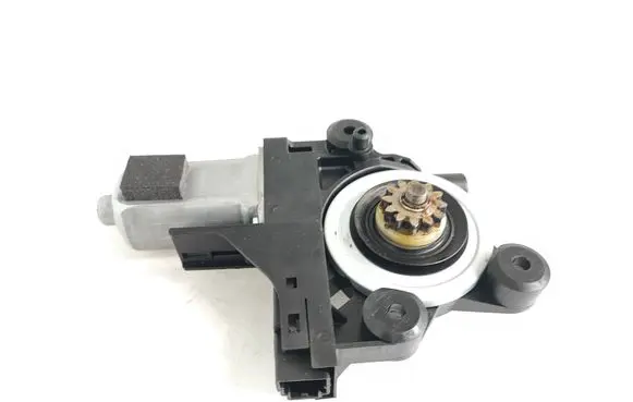 Volvo V70 Front door window regulator motor 970713102 160119