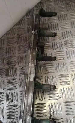 Volvo S60 Fuel main line pipe