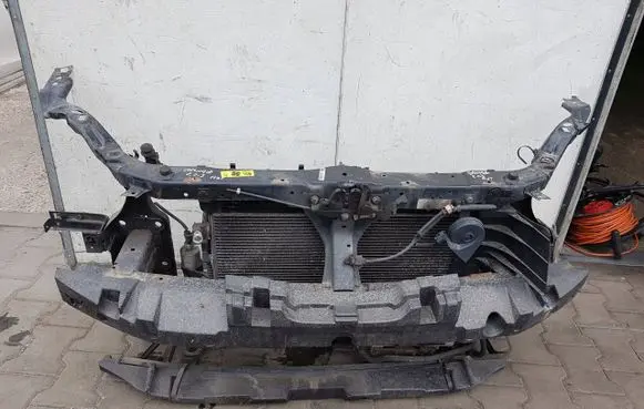 Nissan Qashqai Front piece kit 