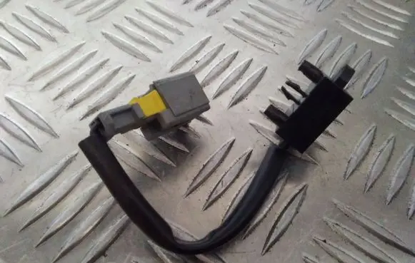 Clutch pedal sensor