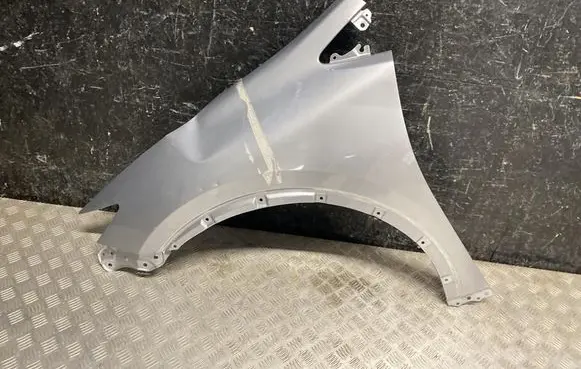 Toyota Prius (XV60) Fender 