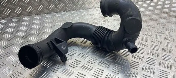 Jaguar XJ X351 Intercooler hose/pipe 9X239690AE