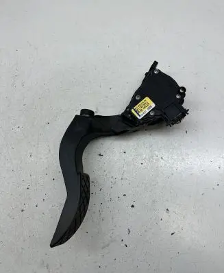 Audi A4 S4 B7 8E 8H Accelerator throttle pedal 8E1723523J 6PV00837506