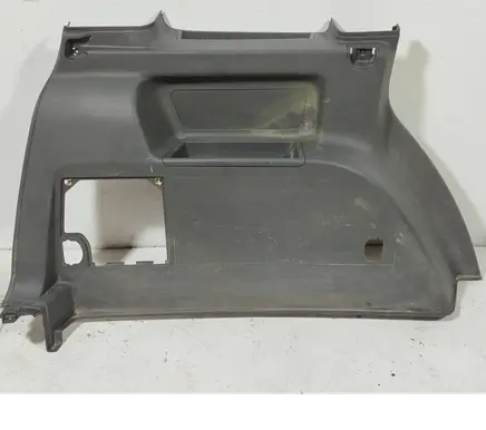 Trunk/boot side trim panel