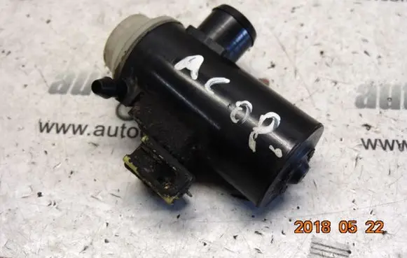 Honda Accord Windscreen/windshield washer pump