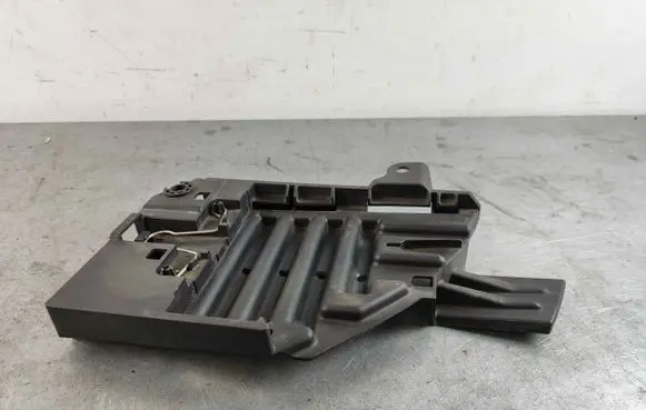 Land Rover Discovery Sport Headlight/headlamp mounting bracket LR066964