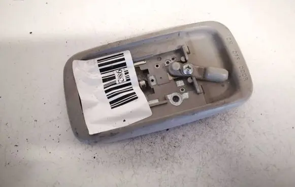 Toyota Yaris Rear seat light