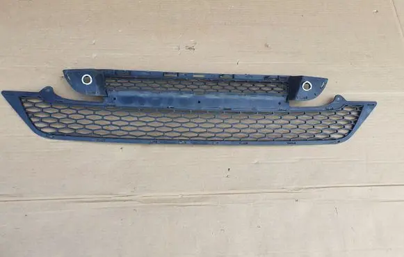 Land Rover Evoque I Front bumper lower grill BJ3217K945A