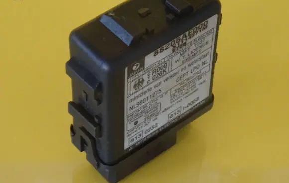 Subaru Legacy Immobilizer control unit/module 88205AE000 X1T14271M