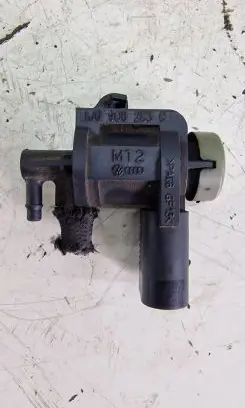 Volkswagen Golf IV Turbo solenoid valve 1J0906283C